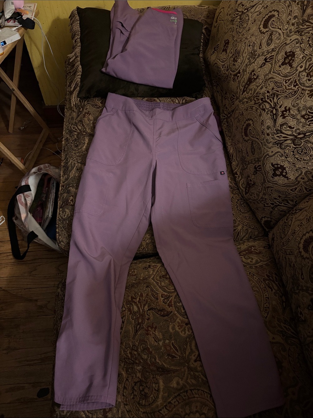 Scrubstar Lavender Women's Jogger Scrub Set in Medium NWOT